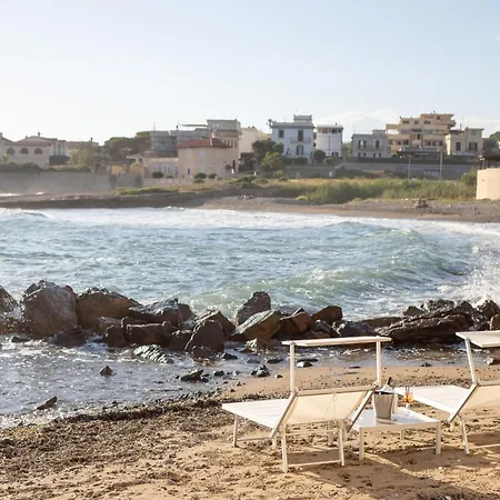Le Sul Mare Di Esterina * Чивитавеккья
